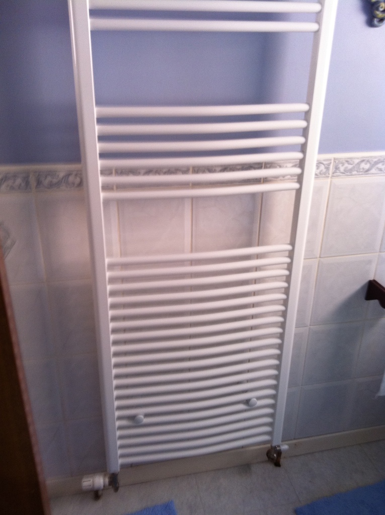white towel radiator